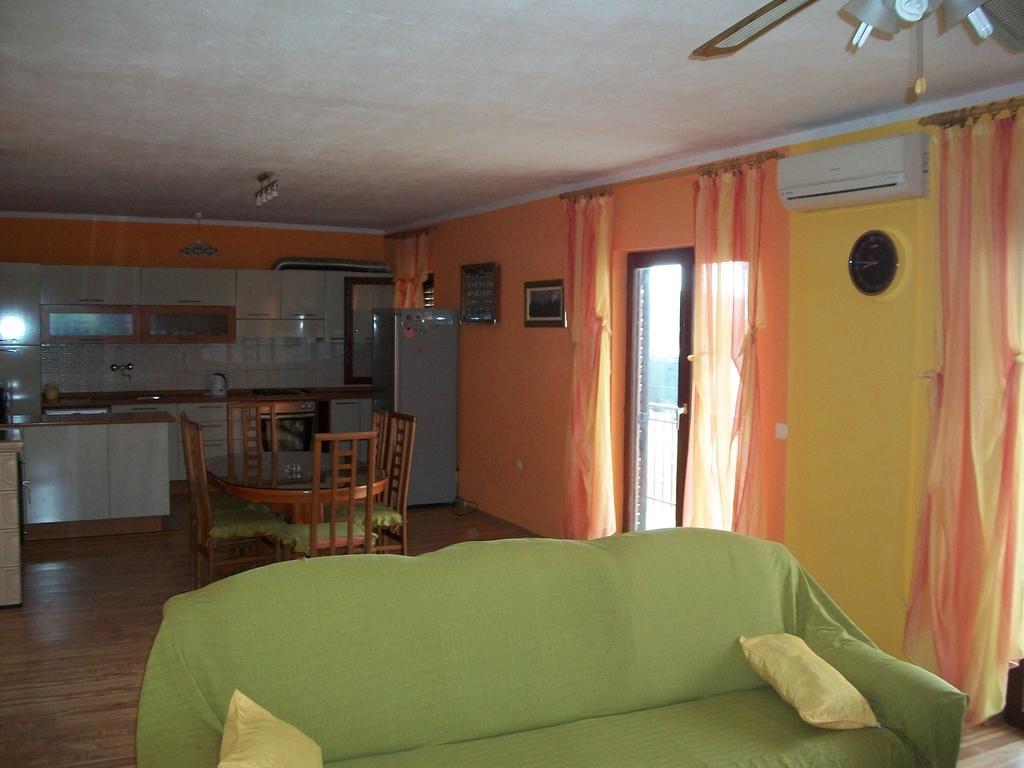 Apartment Luka Trogir Zewnętrze zdjęcie